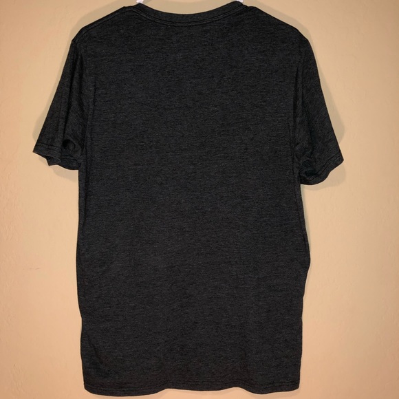 OAKLEY V-neck T-Shirt NWOT - Picture 5 of 5